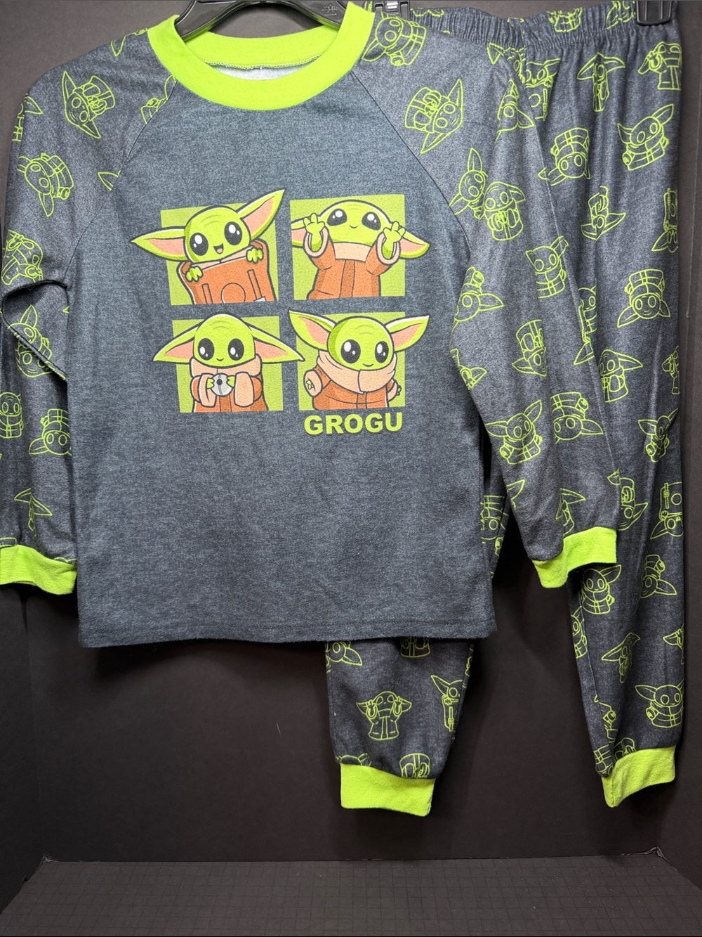 Star Wars Grogu Kids Pajama Set - Gray and Neon Green